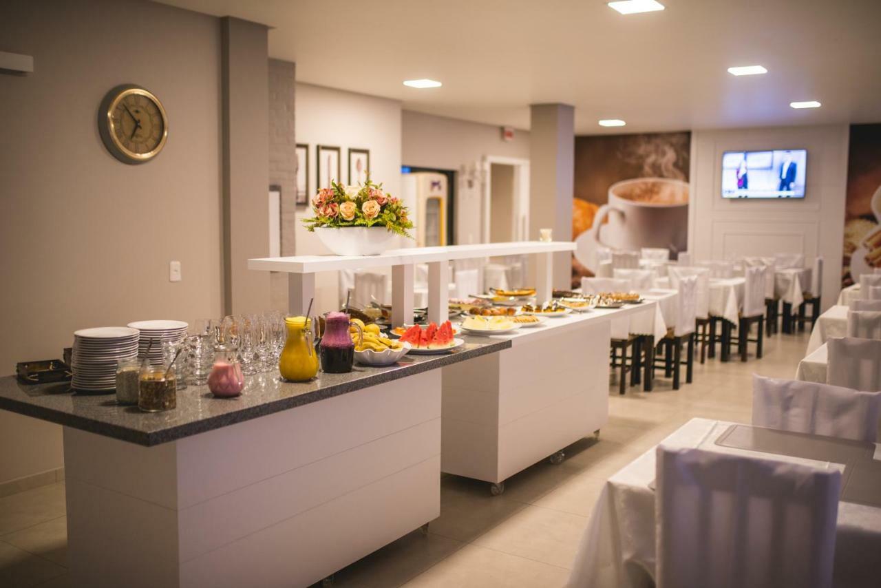 Hotel Iomere Екстер'єр фото